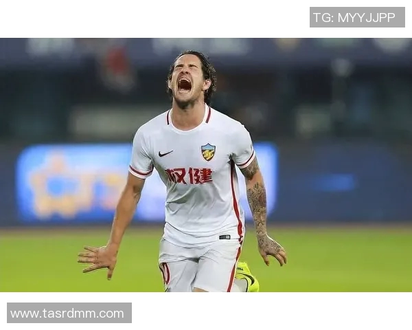 足球明星帕托的职业生涯与成就揭秘以及他在足球界的影响力分析