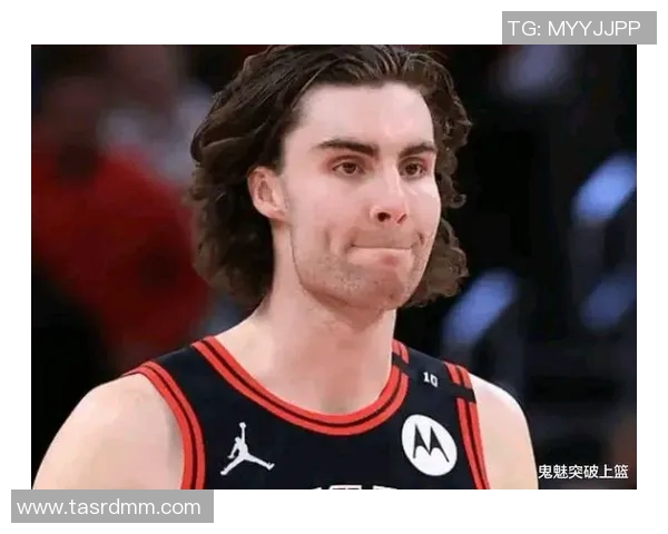 约什吉迪带领球队冲击季后赛展现年轻球员的无限潜力与魅力